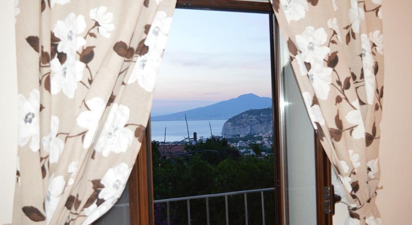 Patrizia Casa Vacanze Sant'Agnello Ngoại thất bức ảnh